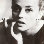 La icónica estrella del cine galo, protagonista de grandes películas que hoy en día ya son consideradas clásicos, trabajó con directores de renombre como François Truffaut, Orson Welles, Wim Wenders