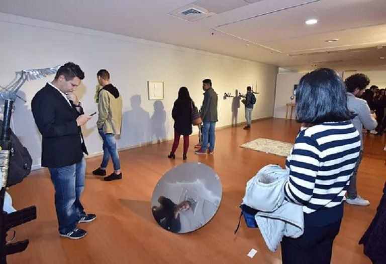 ARTBO Tutor – ARTBO – Feria Internacional de Arte de Bogotá