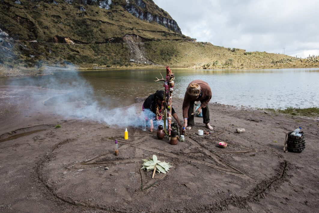 Kuas Apuguan |  Tras las Huellas de la Madre Agua