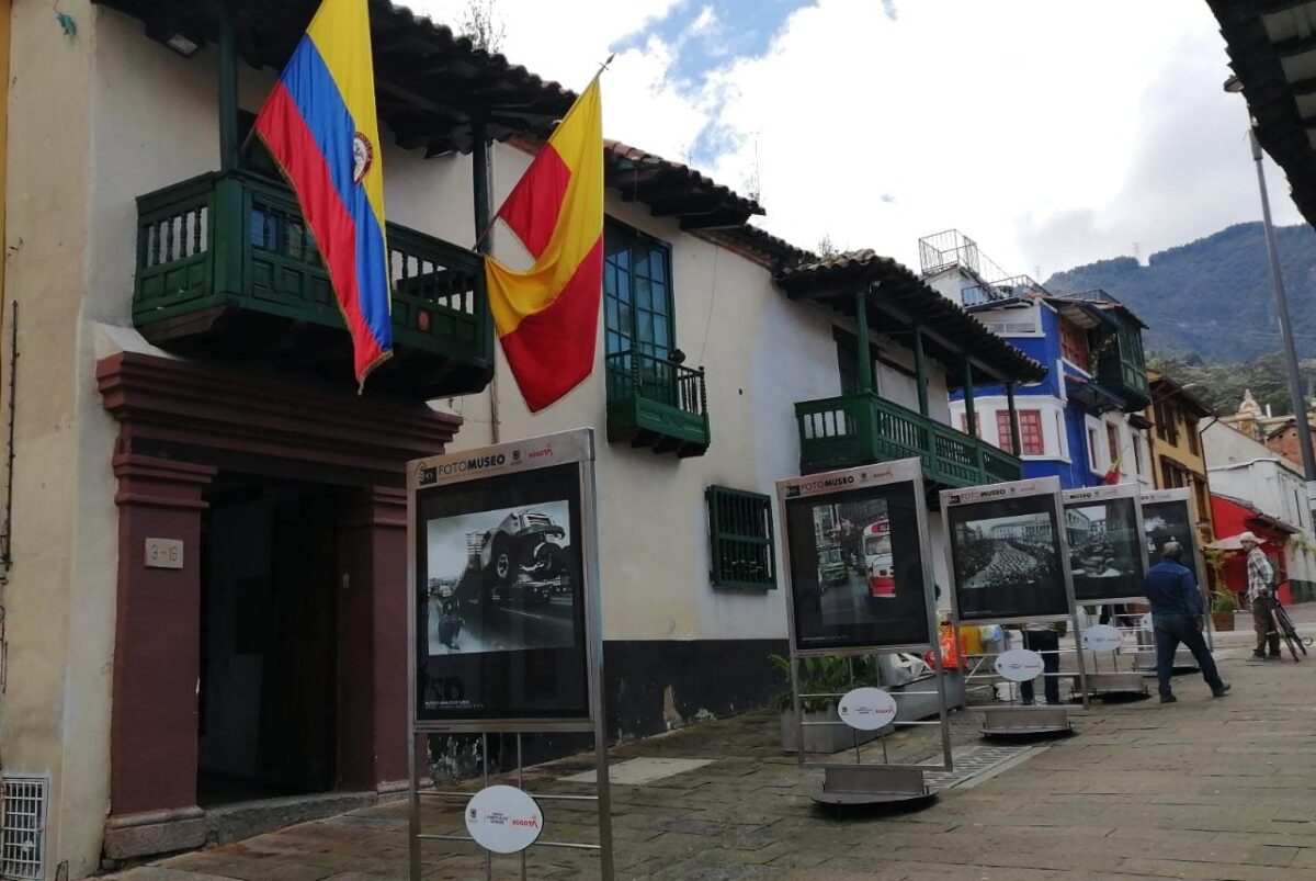 Se inaugura la primera biblioteca pública que reúne el patrimonio bibliográfico de Bogotá