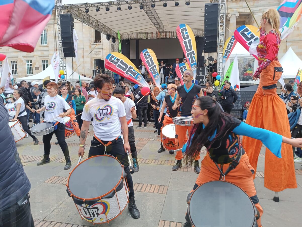 Marchas 15 noviembre: Un Estallido Cultural por la Paz, la Vida y los Sueños | Galería 📷