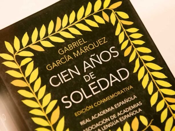 Estados Unidos prohíbe ‘Cien años de soledad’: la censura educativa que borra a García Márquez de las escuelas