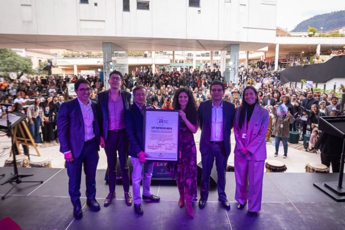 En Colombia la educación artística deja de ser opcional y se convierte en mandato: nace la Ley Artes al Aula