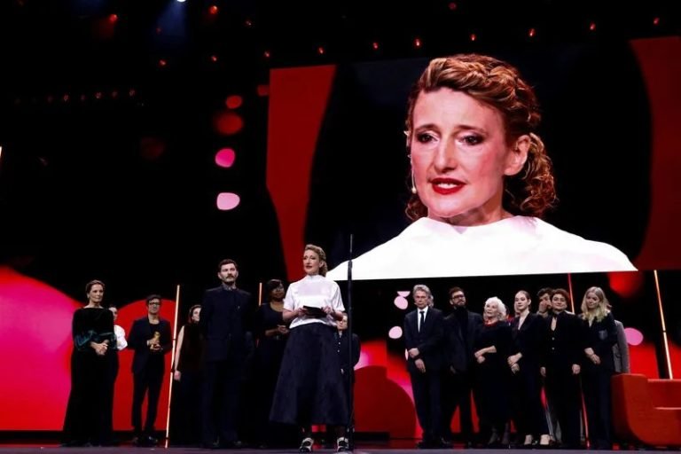 Tricia Tuttle sigue dirigiendo la Berlinale, con condiciones